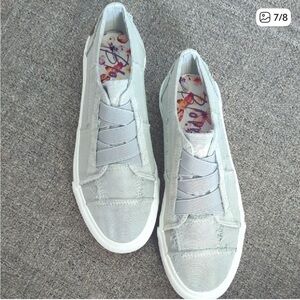 Women's Gray Casual Sneakers
